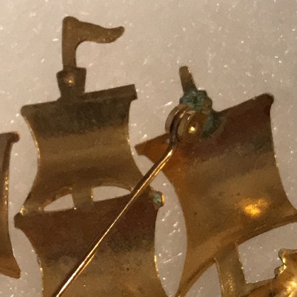 Ship Broach - Picture 4 of 5